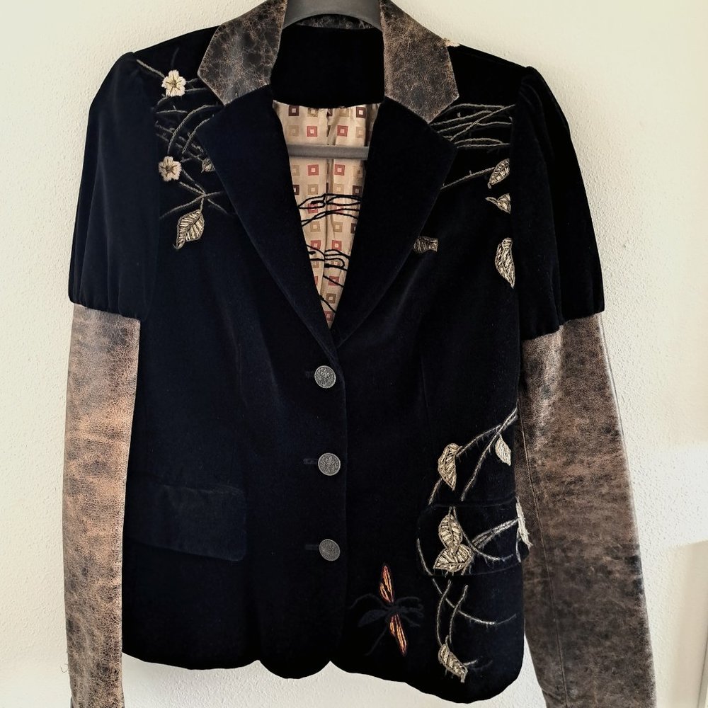 Asy7um Black Velvet Handmade Embroidered Blazer